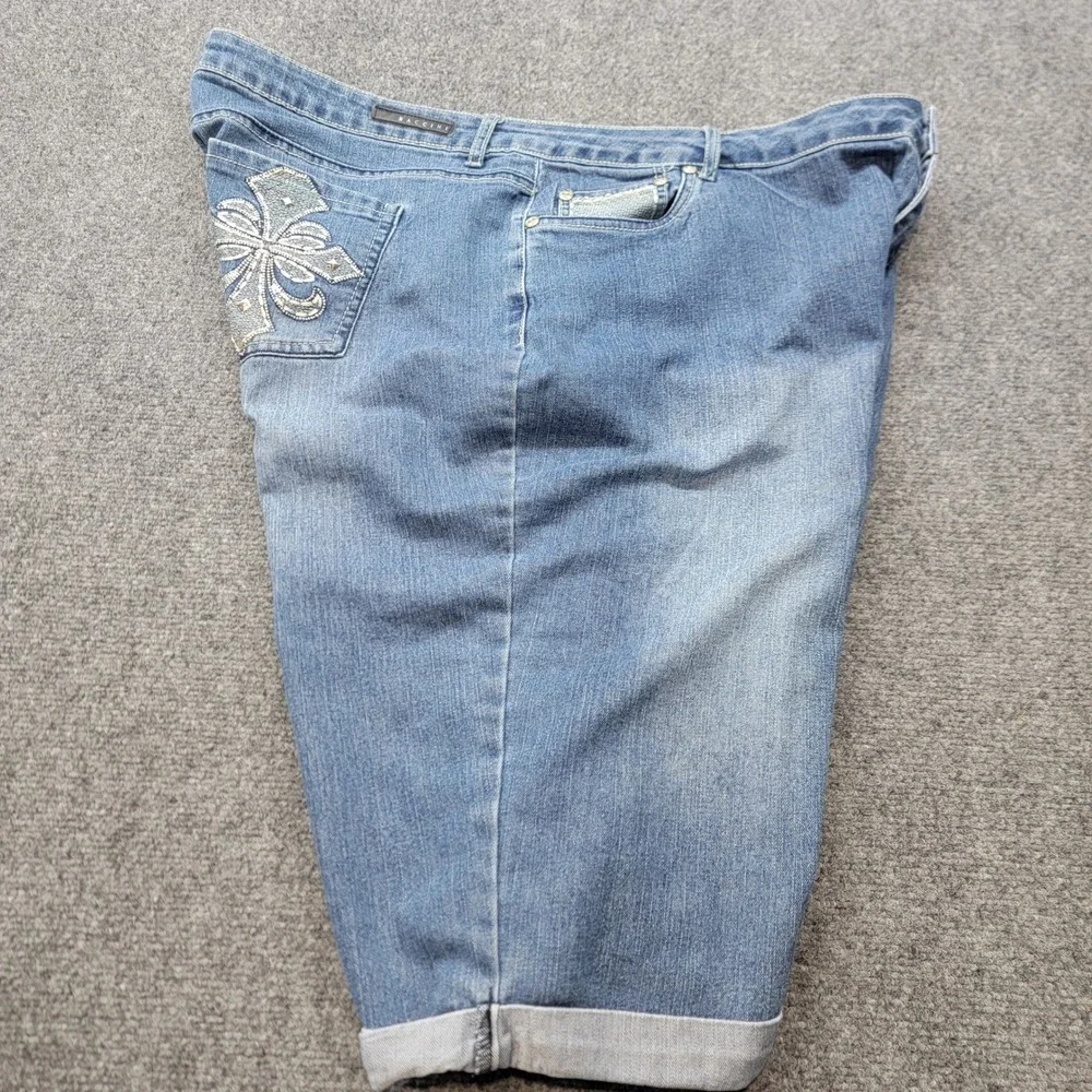 Baccini Womens 22W Denim Bermuda Shorts Blue Embroidered Fleur De Lis Studded